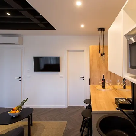 Domus Romana Lux 住宿加早餐酒店 扎达尔