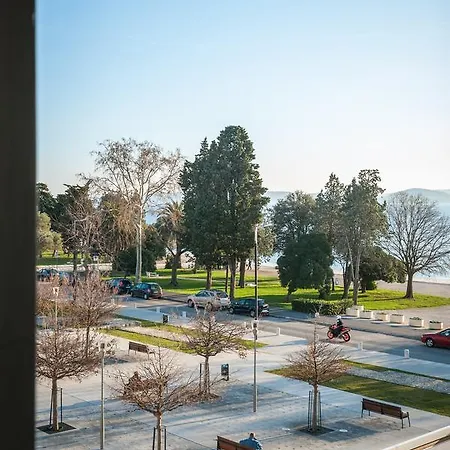 Domus Romana Lux Nocleg ze śniadaniem 4*